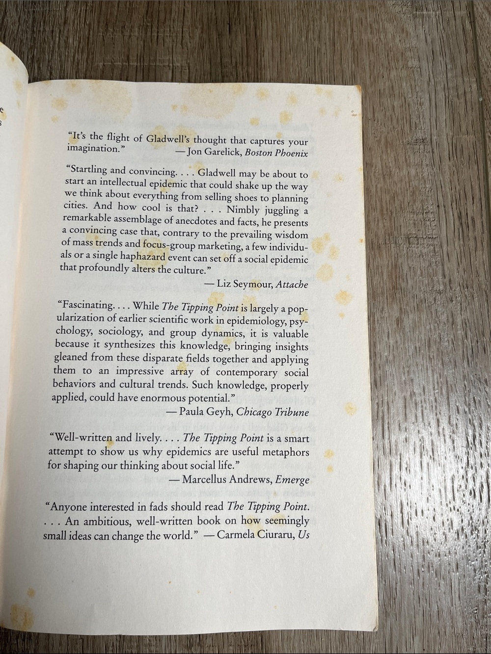 Malcolm Gladwell - The Tipping Point (Cream & White Cover) - Picture 2 of 5